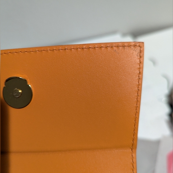 Jacquemus Le Chiquito Moyen Bag - Picture 8 of 16